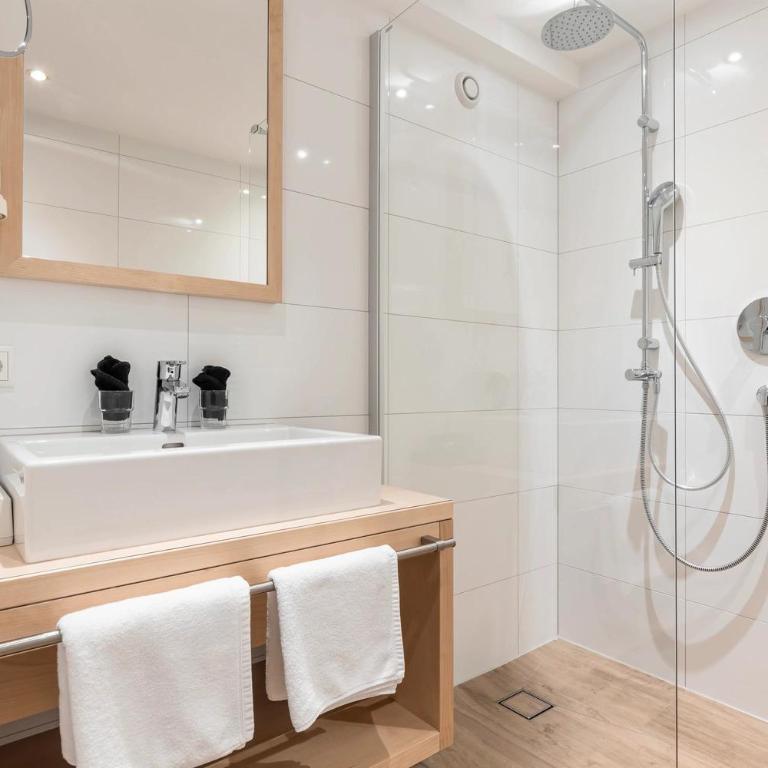 Hotel Albona - Standard Suite mit 2 Schlafzimmern (Untergeschoss) - 5