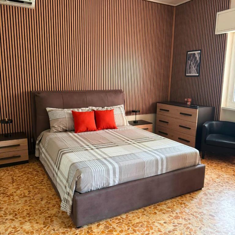 Diddí GuestHouse - Doppelzimmer mit Balkon - 6
