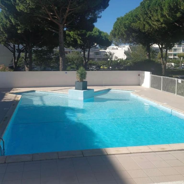 Bright Apt With Terrace In La Grande Motte - Apartamento - 2