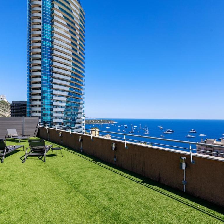 Modern & sumptuous penthouse on Monaco's doorstep - Appartement - 1