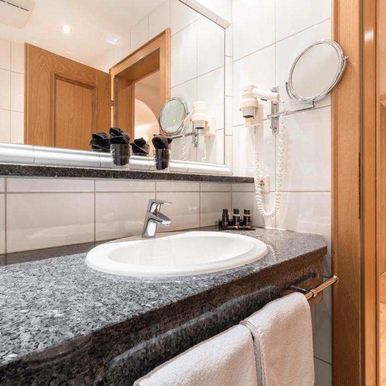 Hotel Albona - Standard Doppelzimmer - Souterrain - 5