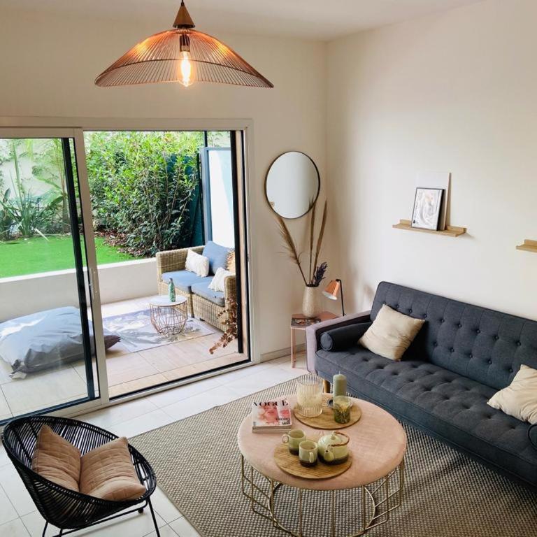 Cannes Croisette Garden Retreat Parking & AC - Appartement 1 Chambre avec Terrasse - 1
