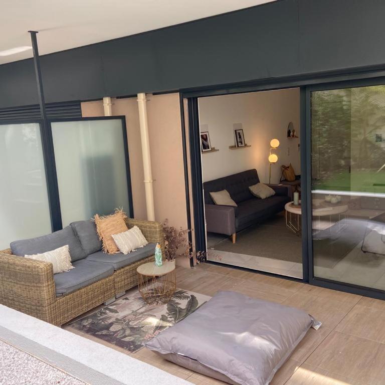 Cannes Croisette Garden Retreat Parking & AC - Appartement 1 Chambre avec Terrasse - 16