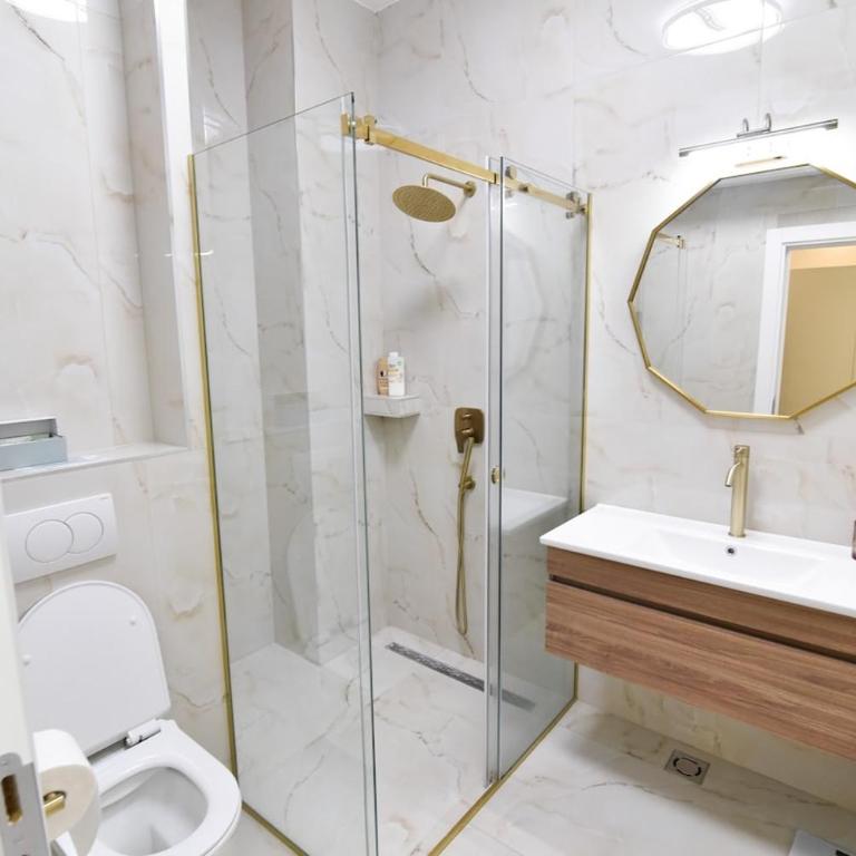Dream Palace 1 - Dvokrevetna Soba sa Bračnim Krevetom - 5