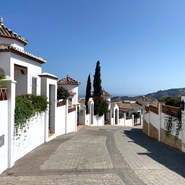 Stunning villa with private pool - Casa de 3 dormitorios - 26