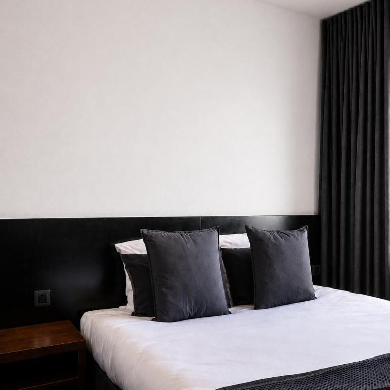 Hôtel Gallia Cannes - Chambre Classique avec Balcon et Vue sur la Ville (ascenseur) - 1