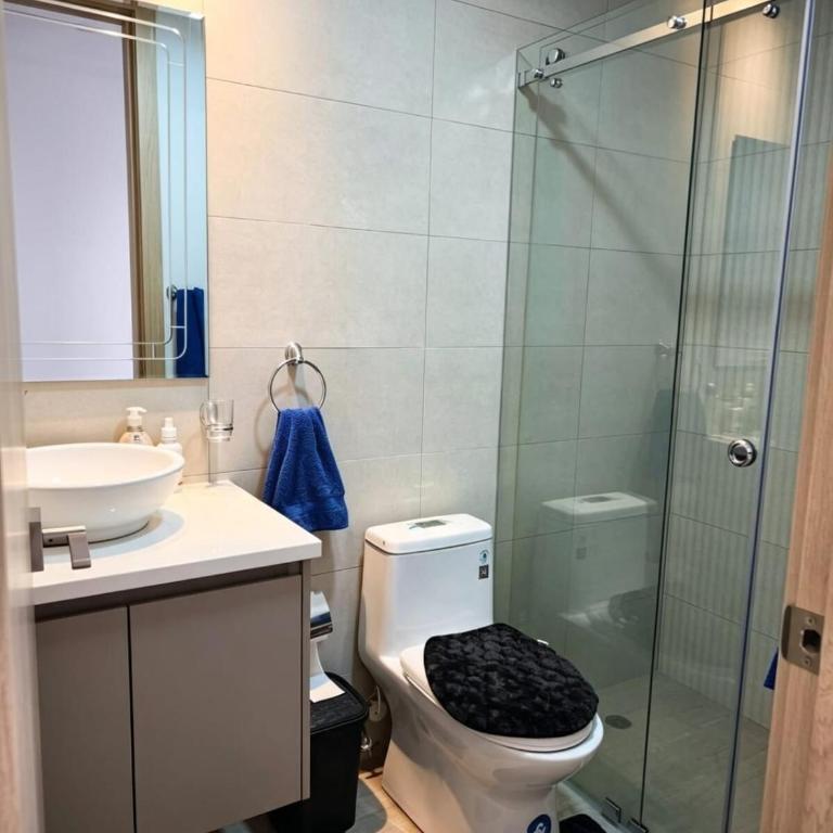 Beautiful apartment with a balcony, Iñaquito area - Apartamento de 2 dormitorios - 4