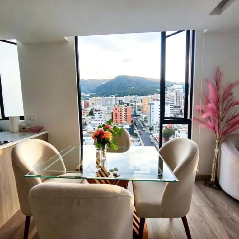 Beautiful apartment with a balcony, Iñaquito area - Apartamento de 2 dormitorios - 8