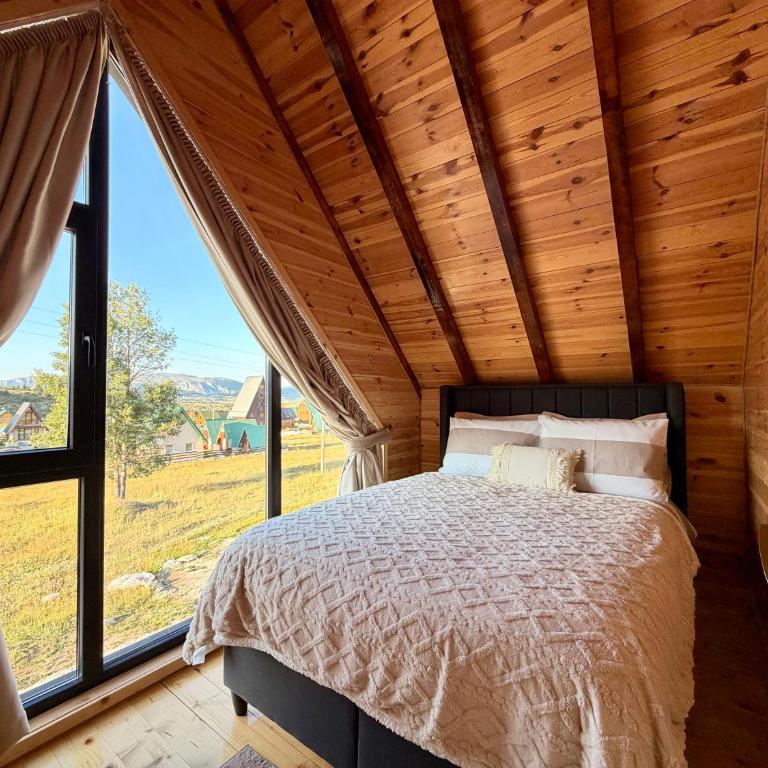 North Peaks - Two-Bedroom House - 4