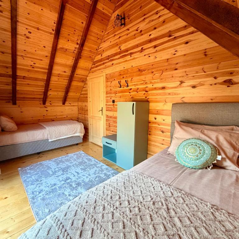 North Peaks - Two-Bedroom House - 11