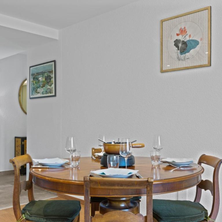 Appartement rénové, grand balcon, 10min des pistes - Appartement 1 Chambre - 13