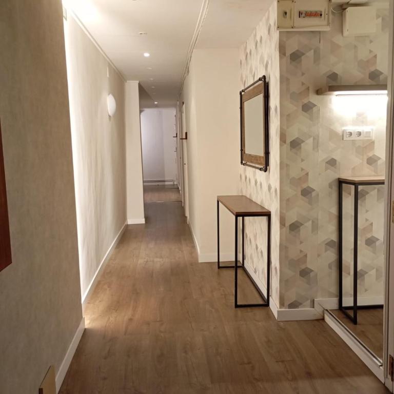 IRUÑA ROOMs - Habitación Doble con terraza - 3