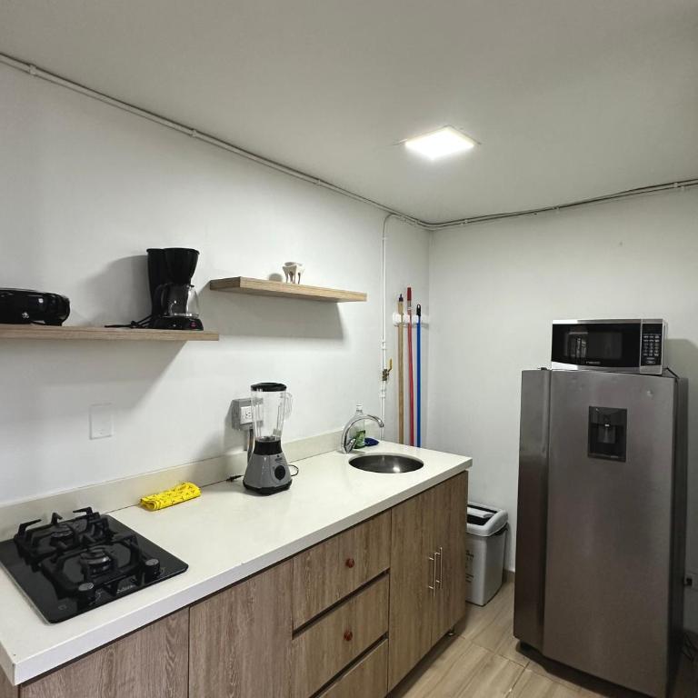 Apartahotel Provenza II - Apartment with View and Balcony - 9