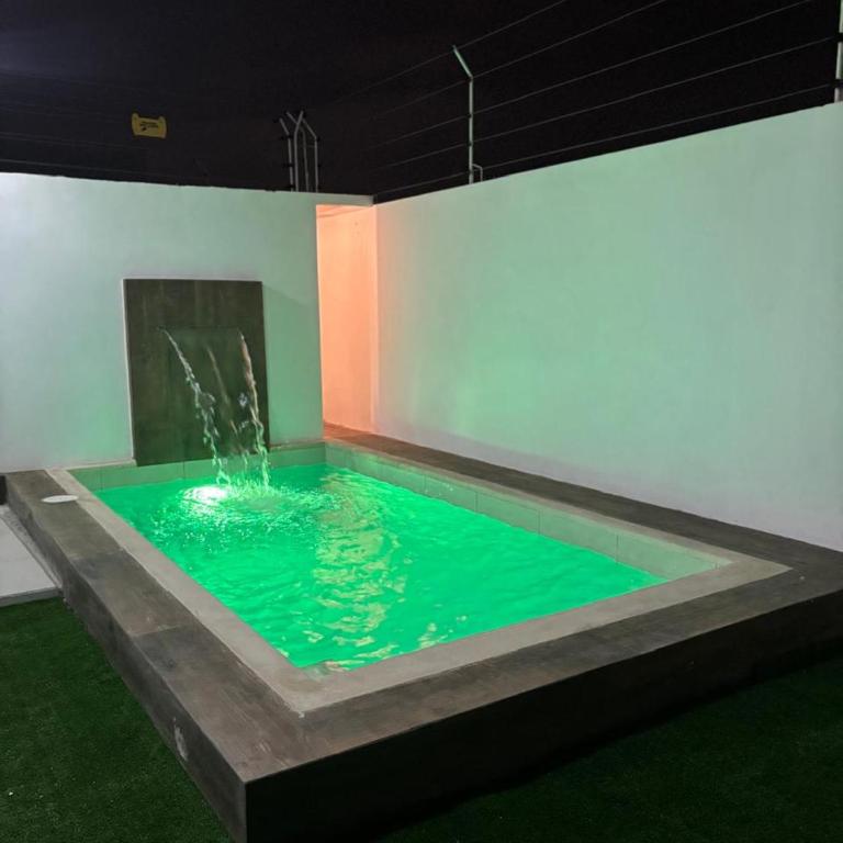 Modern, furnished house with a private pool - Casa de 4 dormitorios - 2
