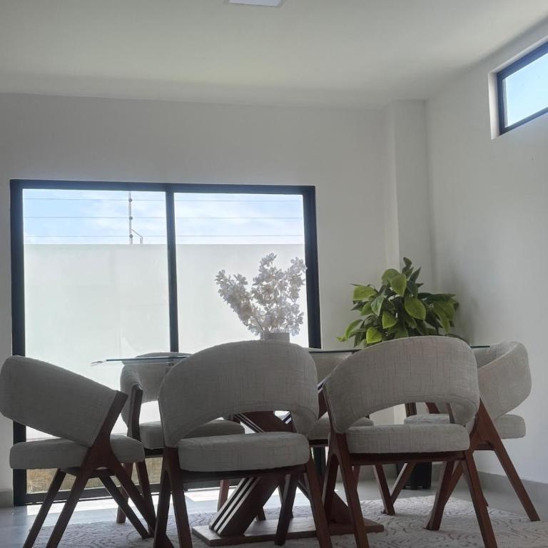 Modern, furnished house with a private pool - Casa de 4 dormitorios - 18