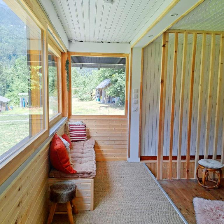 Chez Mamette & Papette - Chartreuse Chalet - Three-Bedroom Chalet - 22
