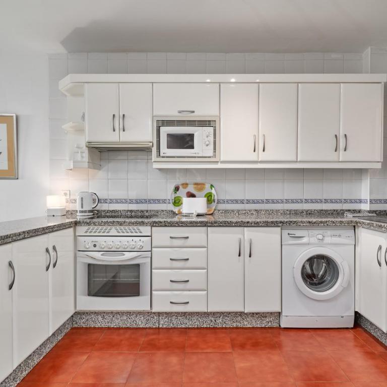 Superb Apartment Nerja - Apartamento Deluxe de 2 dormitorios con vistas al mar - 29