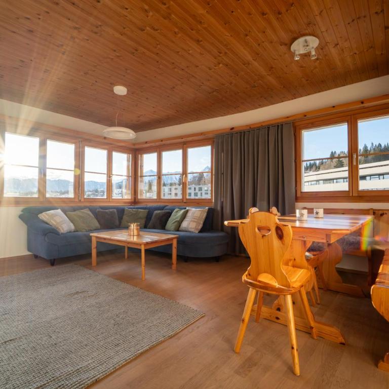 Light Alpine Apartment with View Heart of Flims - Apartment - 1