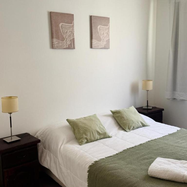 Centrico departamento con cochera privada - Apartamento de 1 dormitorio - 1