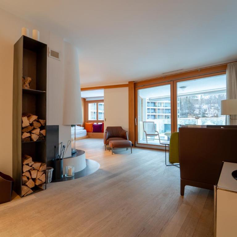 Sleek Mountain Escape Light and Airy - Apartment - 29