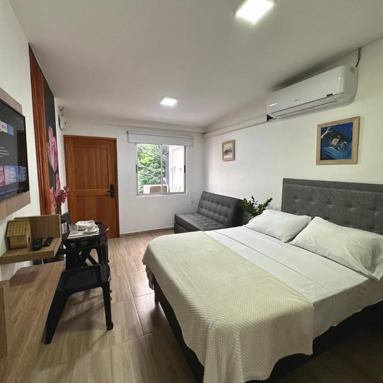 Apartahotel Provenza II - Apartment with Park View - 15