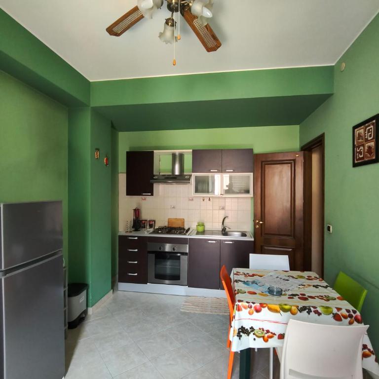Yellow House - One-Bedroom Apartment - 6
