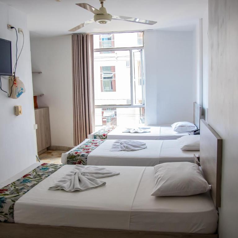 Hotel Macedonia Plaza Itagui - Habitación Triple Estándar - 9