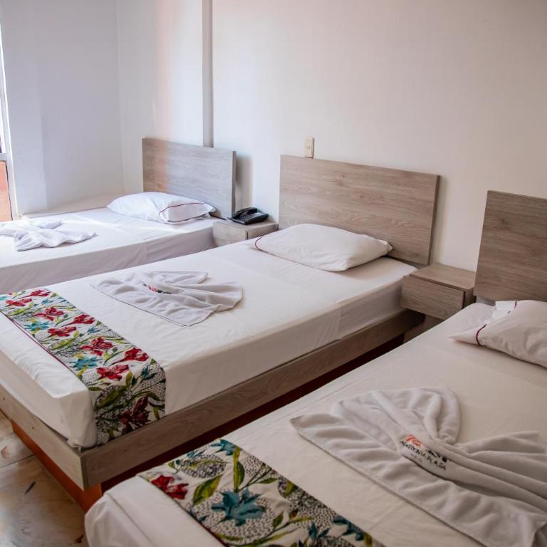 Hotel Macedonia Plaza Itagui - Habitación Triple Estándar - 5