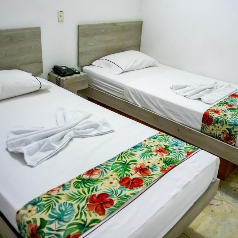 Hotel Macedonia Plaza Itagui - Habitación Doble Estándar - 2 camas - 10