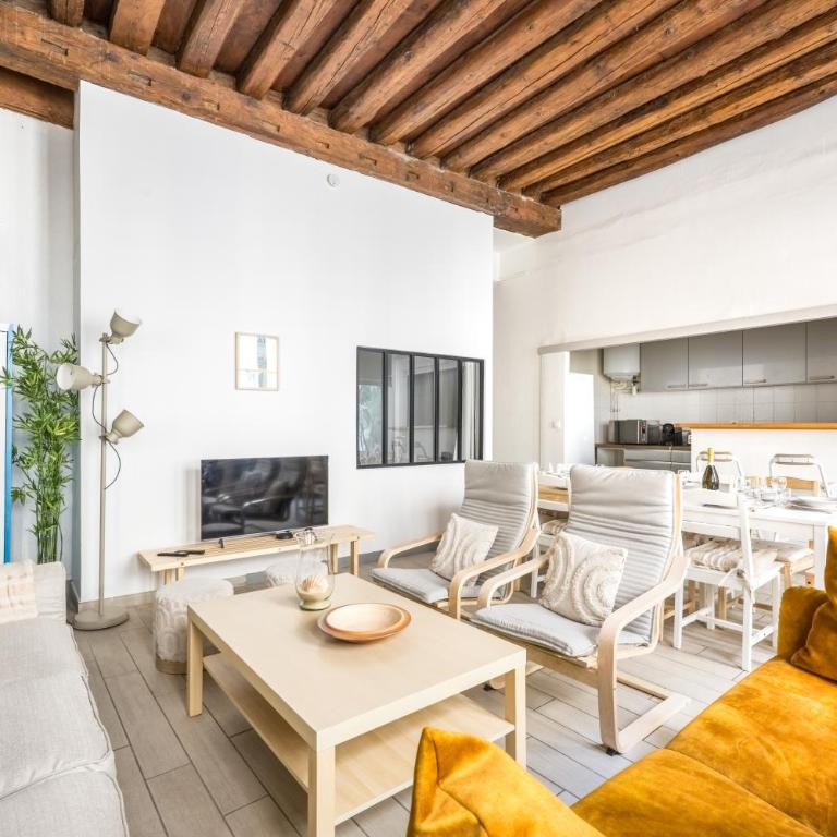 BnGo I Le Coeur Lyonnais I 3 chambres, 2 salles de bain, hypercentre, 3ème étage sans ascenseur - Appartement 3 Chambres - 10