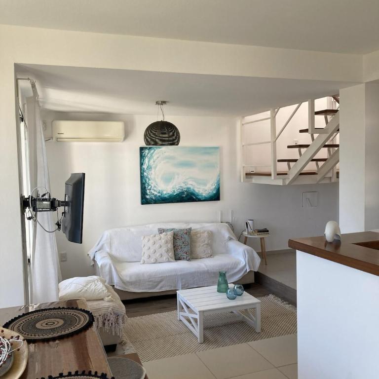 Comfortable and Modern Beach House - Two-Bedroom House - 11