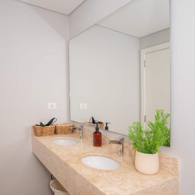 Cozy Two-Bedroom Apartment in Agora Villa Morra - Apartamento - 16