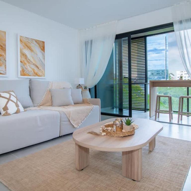 Spacious Unit with Gym Pool and Great Location - Apartamento - 28