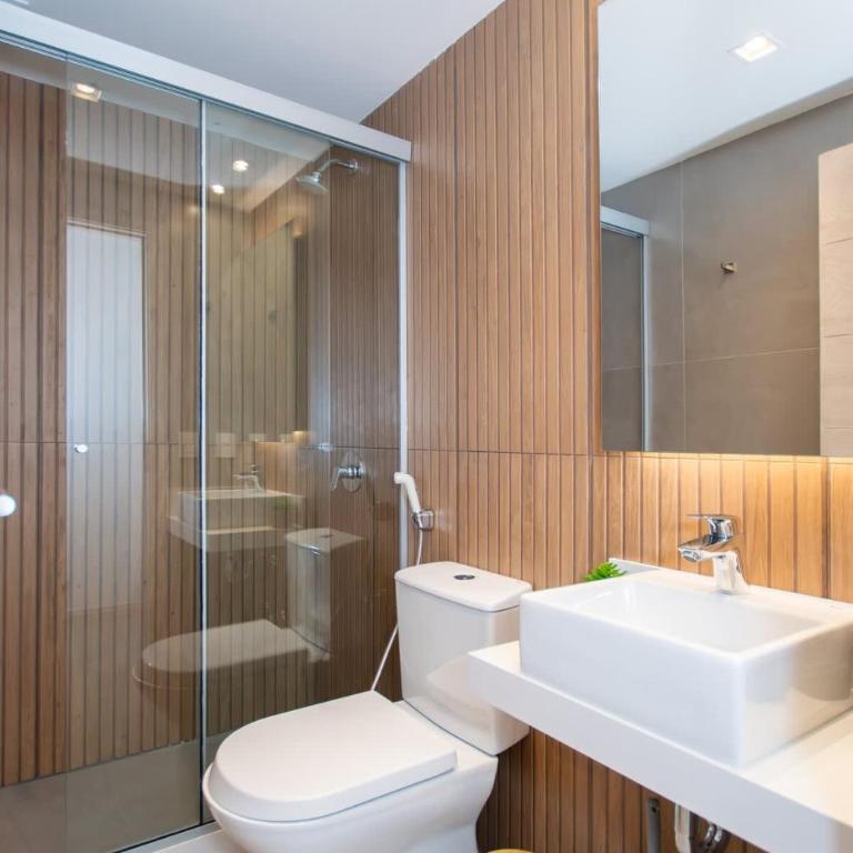 Spacious Unit with Gym Pool and Great Location - Apartamento - 20