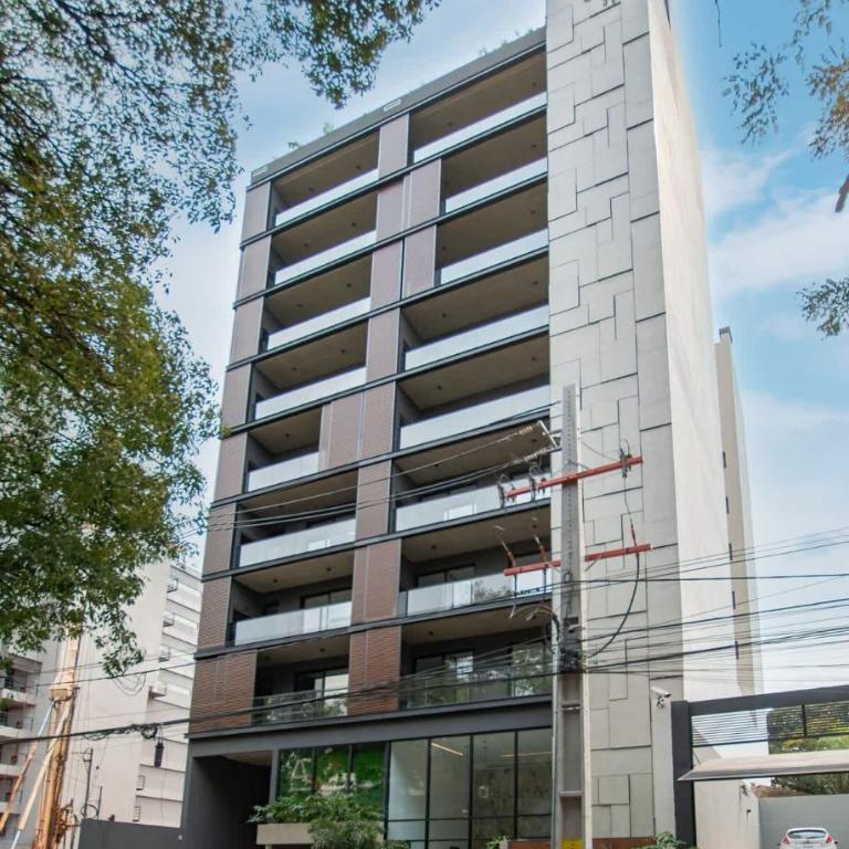 Spacious Unit with Gym Pool and Great Location - Apartamento - 27