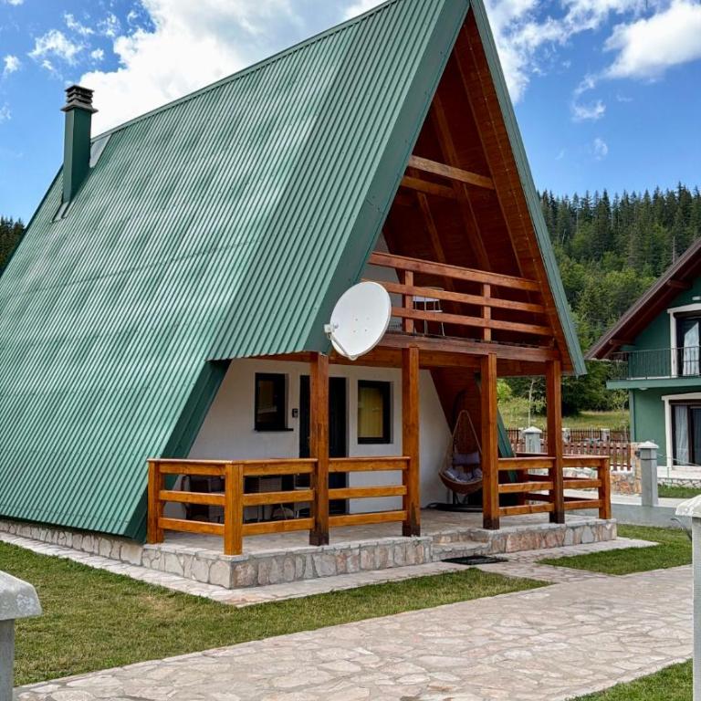 WoodSide Žabljak - Three-Bedroom House - 22