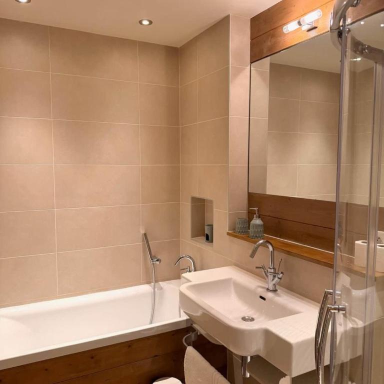 Beautiful Spacious chalet - Ideal for Families and Groups - Chalet Superior - 82