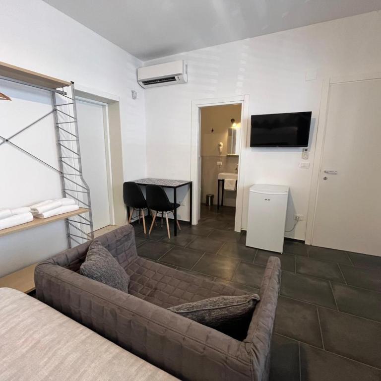 Netina Rooms - Camera Matrimoniale con Bagno Privato - 8