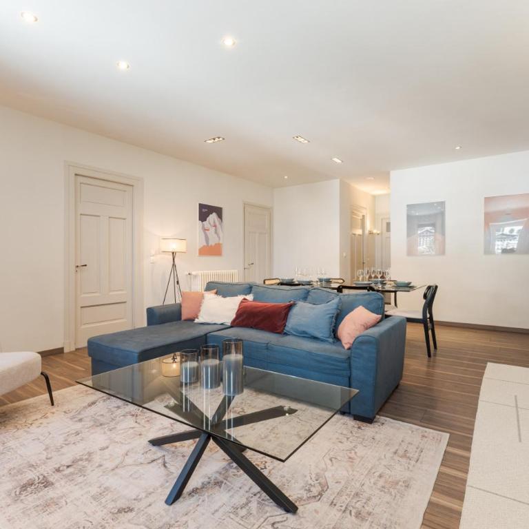 Montcler Moderne et Spacieux trois CH Apart Hypercentre avec vue - Apartment - 6