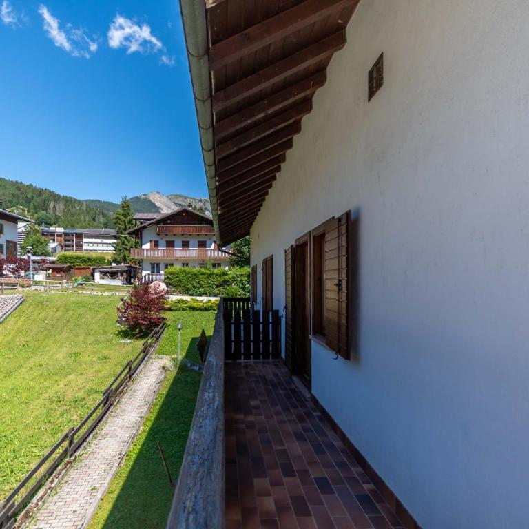 La Dimora delle Cime - Appartamento con 2 Camere da Letto e con Vista Montagna - 9