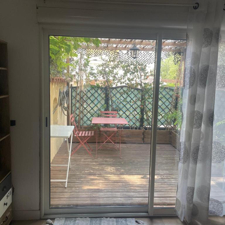 Studio Oustaou à Château Gombert - Chambre Double avec Salle de Bains Privative - 4