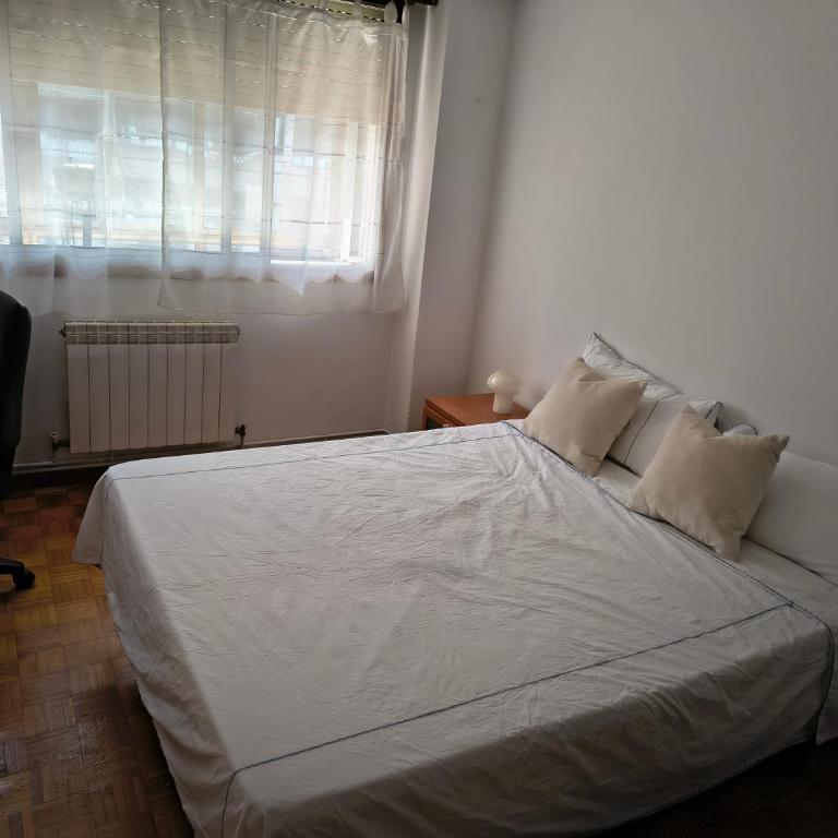 Vigo Centro Living - Four-Bedroom Apartment - 9