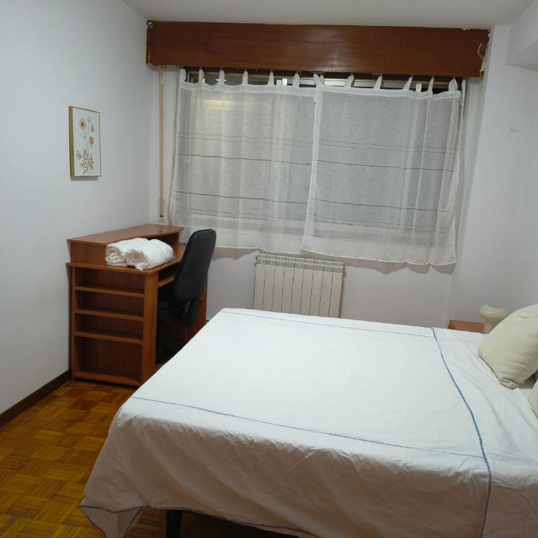 Vigo Centro Living - Four-Bedroom Apartment - 11