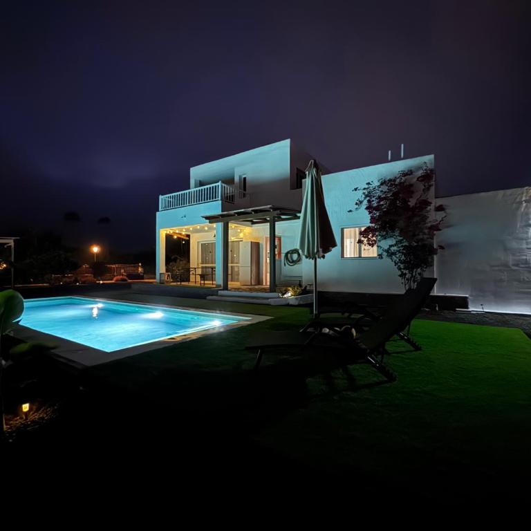 Villa La Milagrosa - Villa - 2