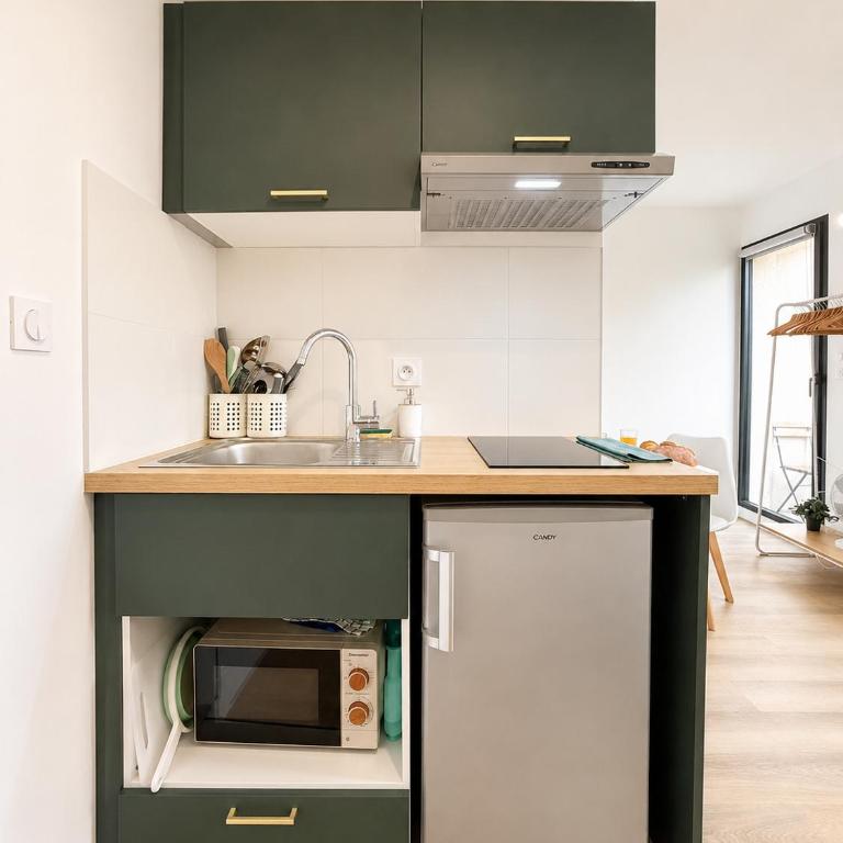 "Port Canal" Arrivée autonome - Linge fourni - Studio-Apartment mit Balkon - 10