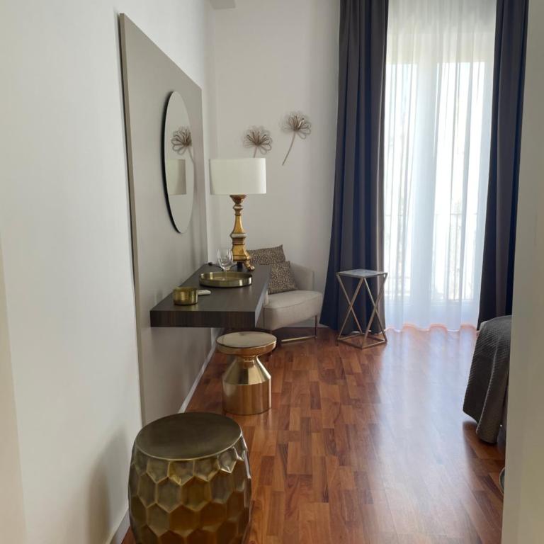 MAISON ETNEA Suite - King Room - 22