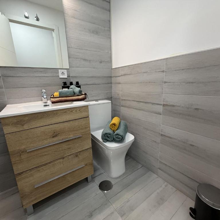 Piso Reformado con Patio en Ventas estancia larga - Appartement - Rez-de-Chaussée - 7