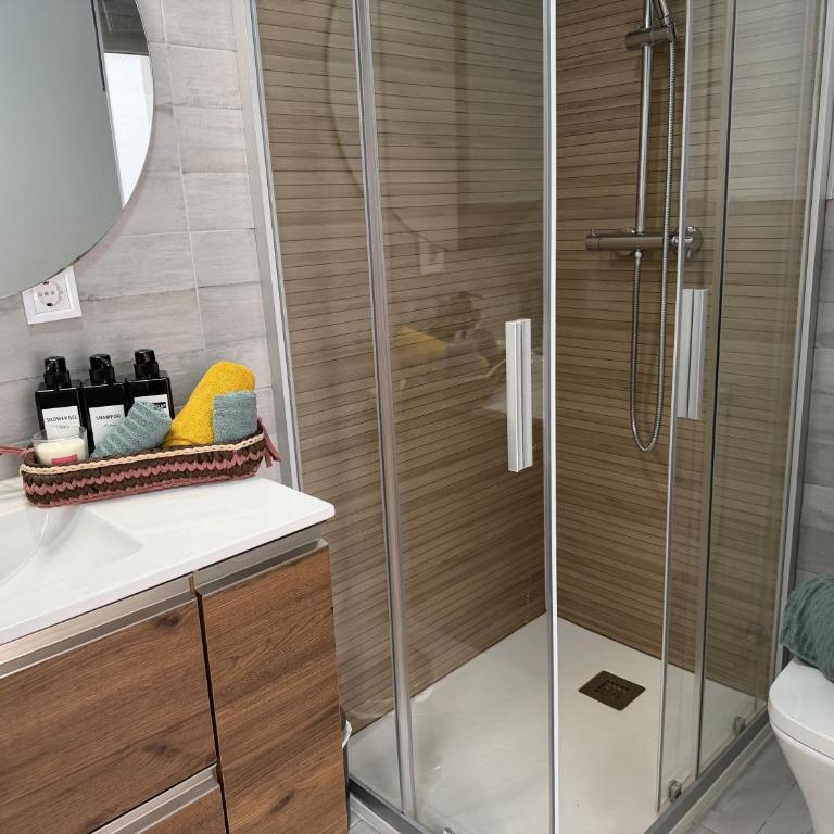 Piso Reformado con Patio en Ventas estancia larga - Appartement - Rez-de-Chaussée - 11