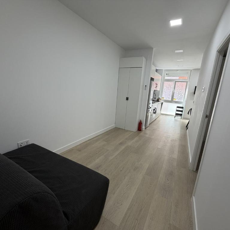 Piso Reformado con Patio en Ventas estancia larga - Appartement - Rez-de-Chaussée - 14