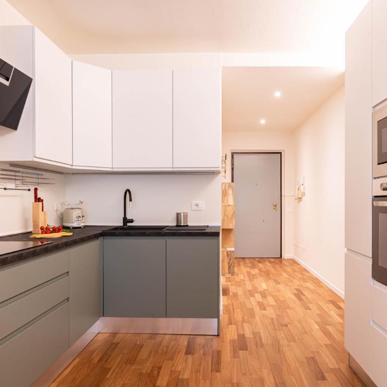 Newly apt, Free Big Garage, Self Check-in & Access - Apartamento de 2 dormitorios con vistas a la montaña - 3